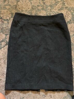 Women’s LOFT Charcoal Gray pencil skirt size 8